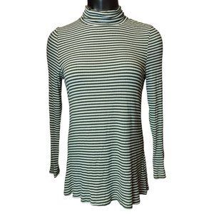 FADED GLORY Womens S (4-6) Sea Turtle Green Striped Ribbed Mockneck Swing Top